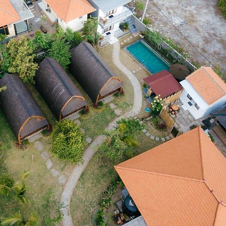 Wooden Puri Guesthouse by Bukit Vista Uluwatu  Bagian luar foto