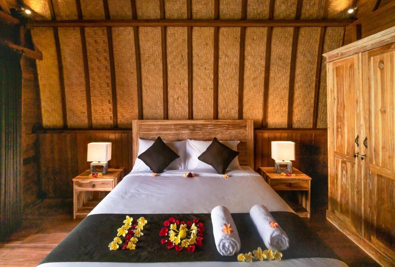 Wooden Puri Guesthouse by Bukit Vista Uluwatu  Bagian luar foto
