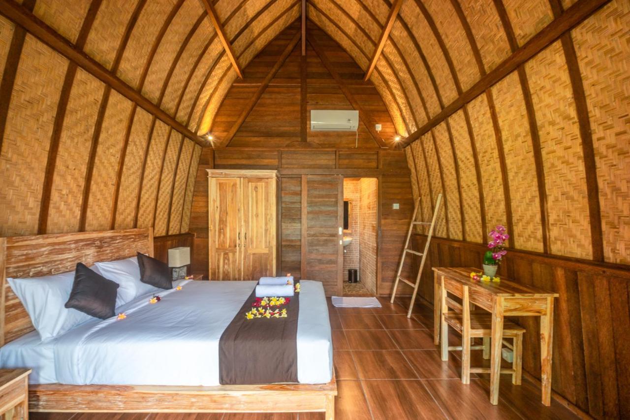 Wooden Puri Guesthouse by Bukit Vista Uluwatu  Bagian luar foto