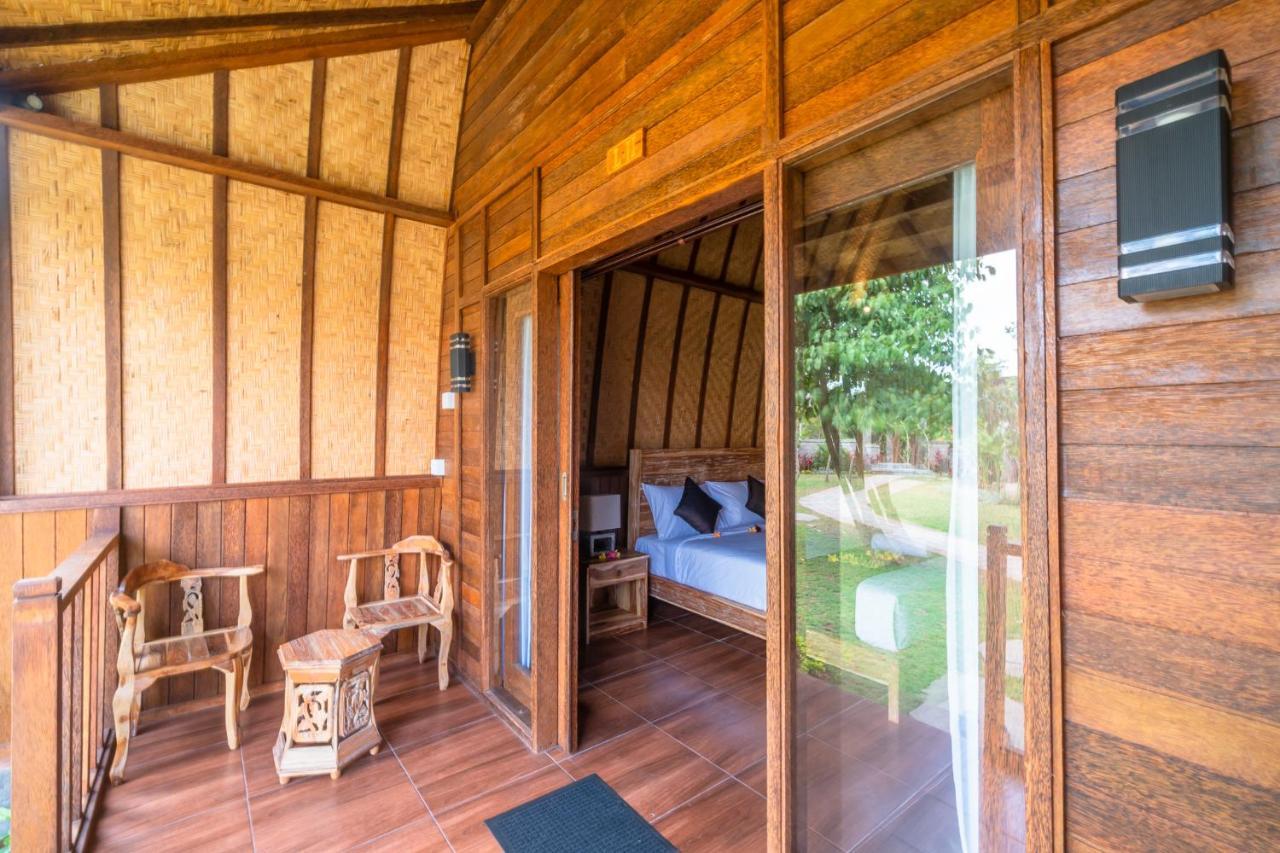 Wooden Puri Guesthouse by Bukit Vista Uluwatu  Bagian luar foto