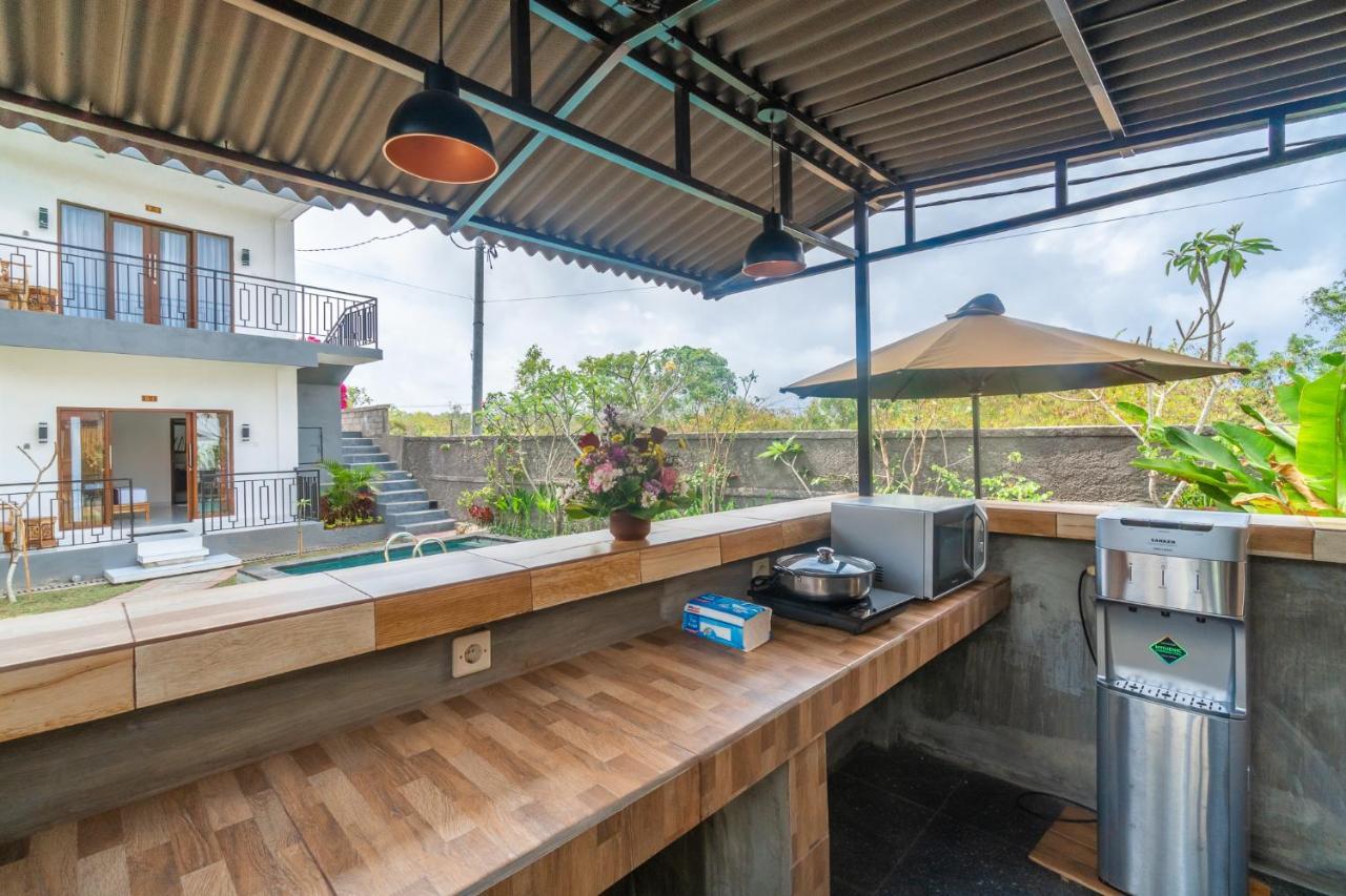 Wooden Puri Guesthouse by Bukit Vista Uluwatu  Bagian luar foto
