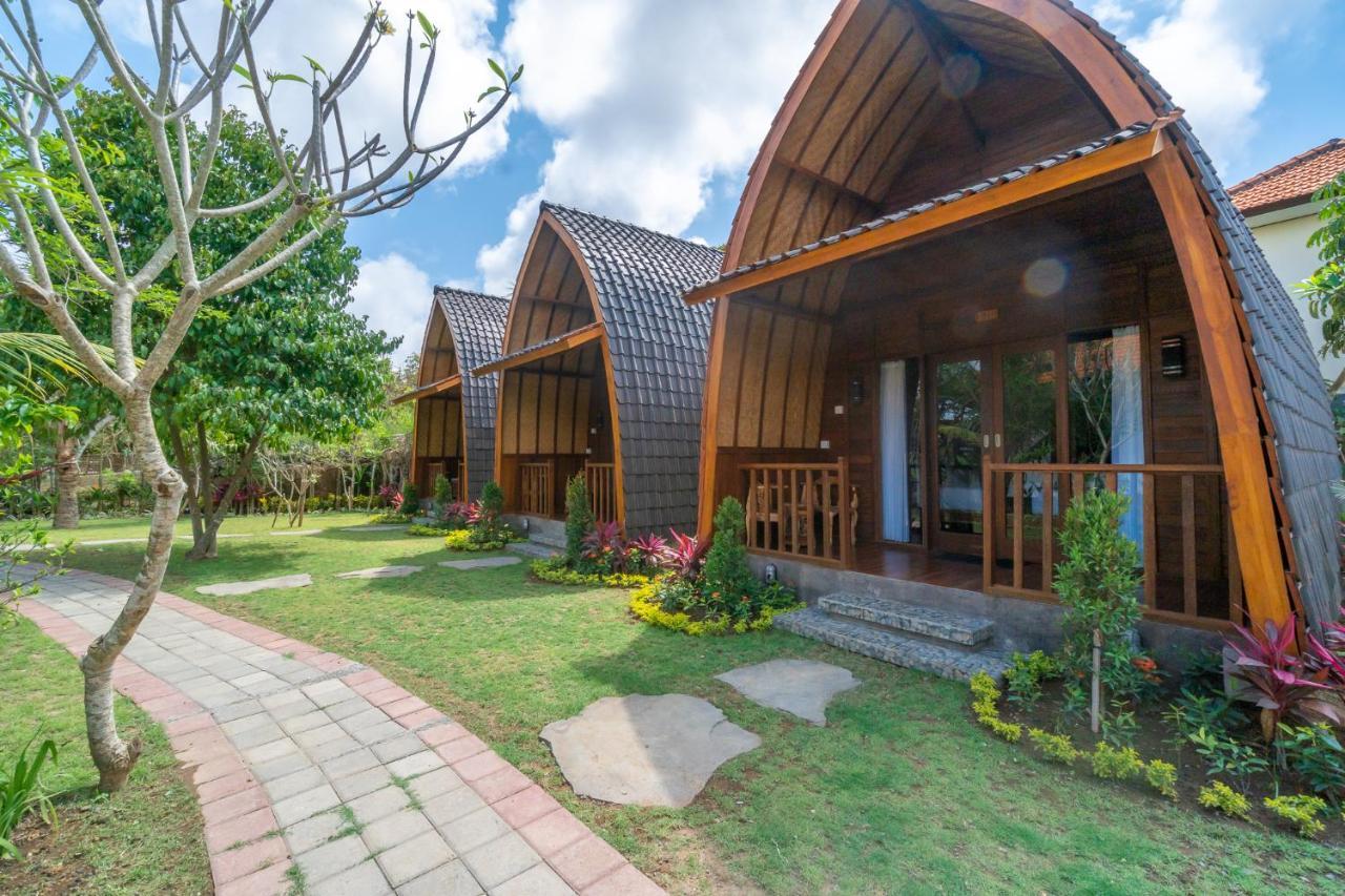Wooden Puri Guesthouse by Bukit Vista Uluwatu  Bagian luar foto
