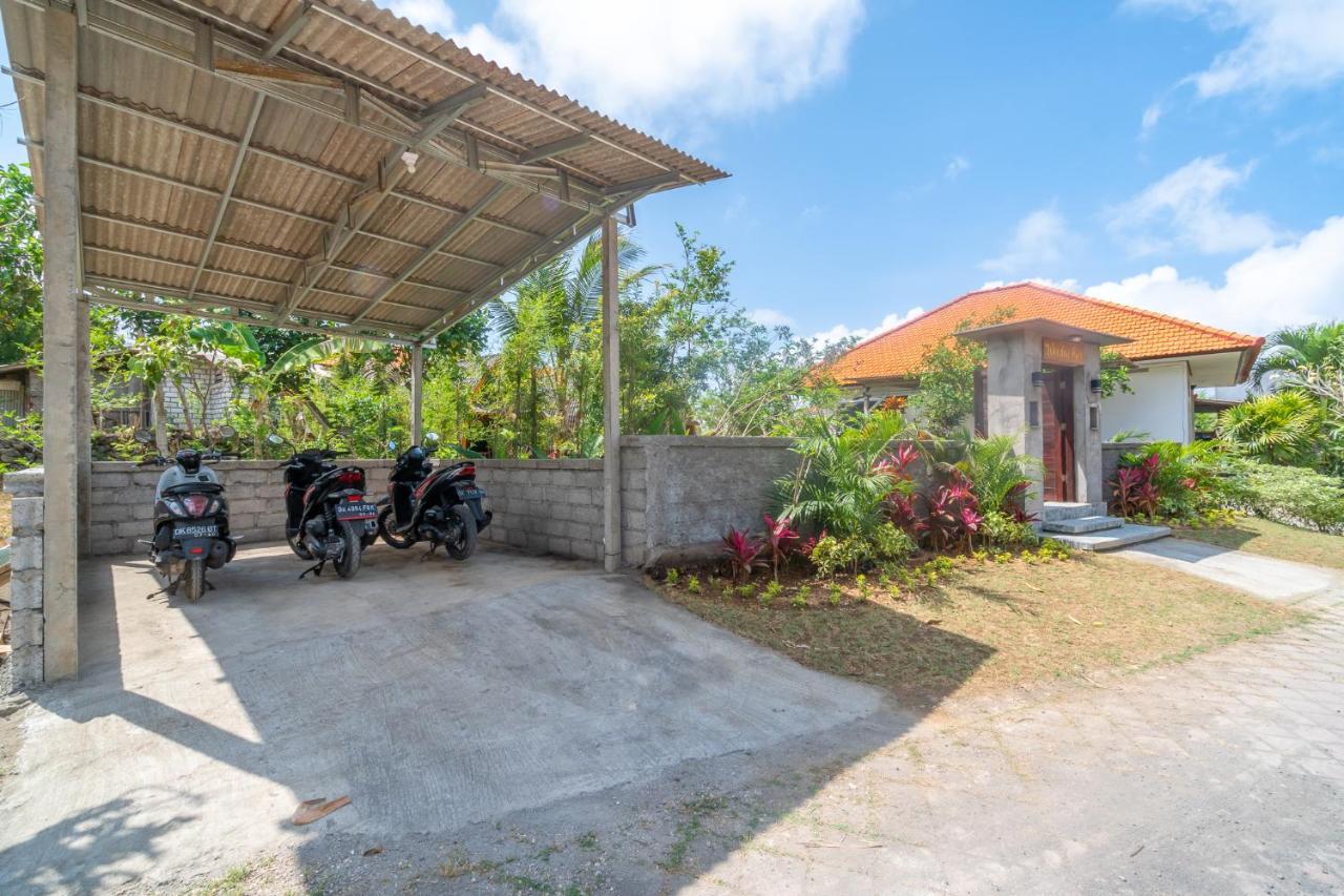 Wooden Puri Guesthouse by Bukit Vista Uluwatu  Bagian luar foto