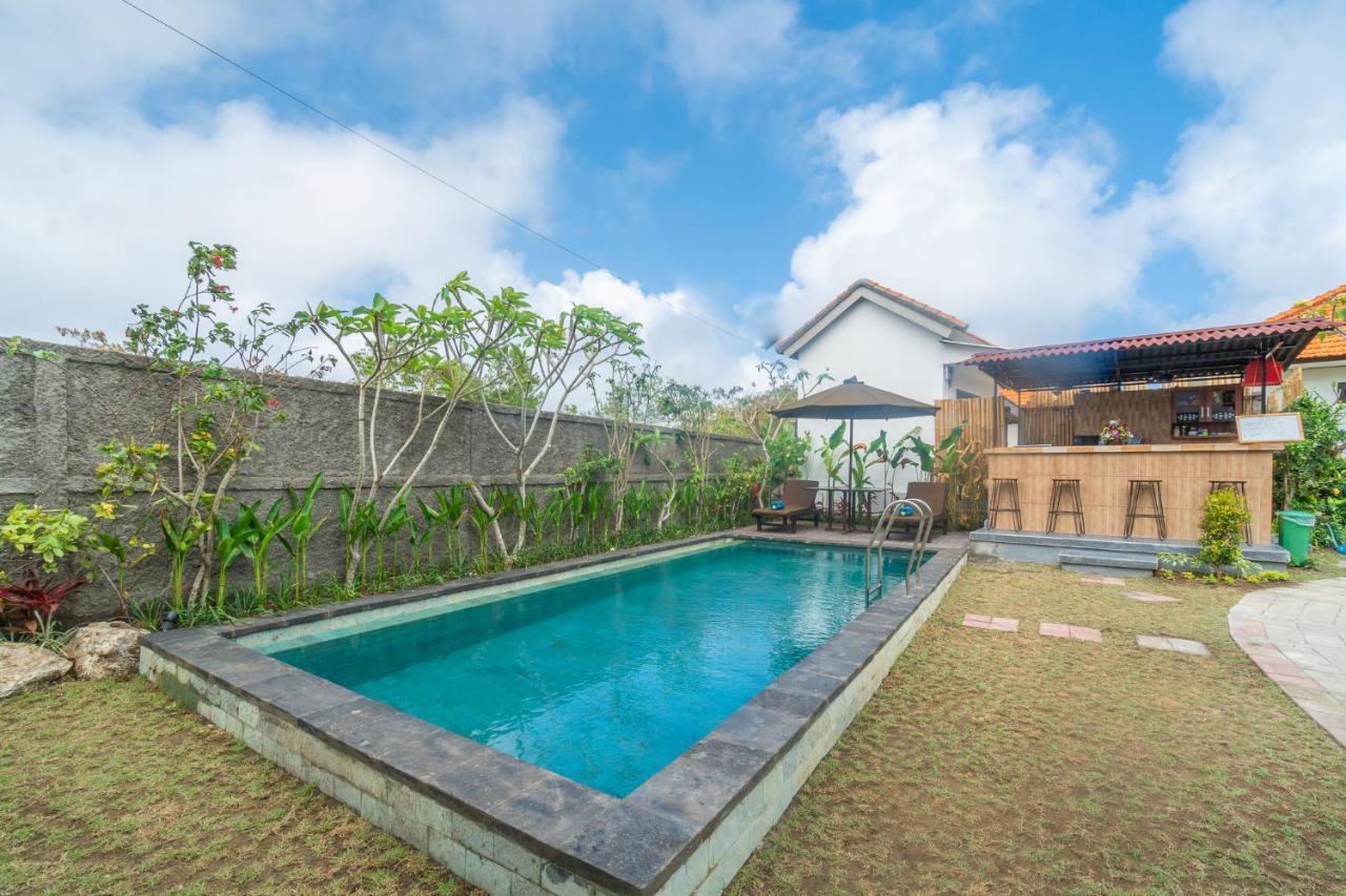 Wooden Puri Guesthouse by Bukit Vista Uluwatu  Bagian luar foto